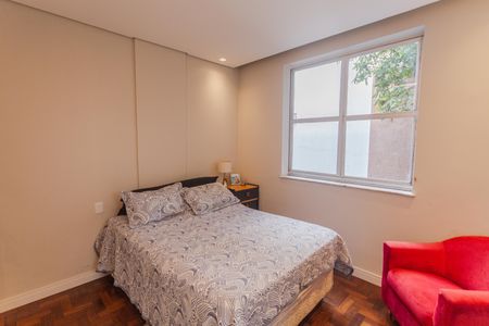 Apartamento à venda com 160m², 4 quartos e 2 vagas Apartamento à venda com 160m², 4 quartos e 2 vagasSuíte 2
