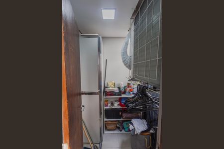 Apartamento à venda com 160m², 4 quartos e 2 vagas Apartamento à venda com 160m², 4 quartos e 2 vagasQuarto de Serviço/Despensa