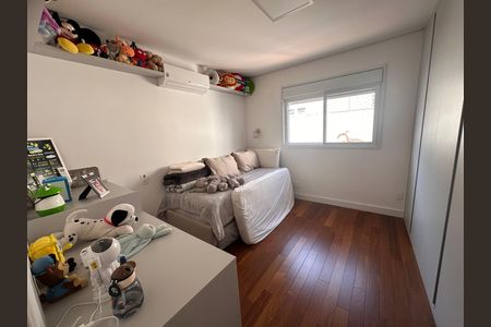 Casa de condomínio à venda com 240m², 4 quartos e 3 vagas Casa de condomínio à venda com 240m², 4 quartos e 3 vagasQuarto 3