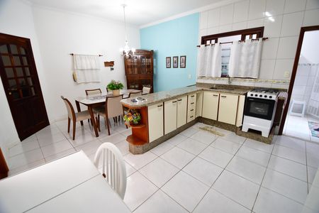 Cozinha de casa à venda com 3 quartos, 200m² em Jardim Santa Genebra, Campinas