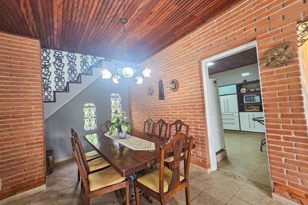 Casa para alugar com 418m², 4 quartos e 2 vagas