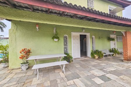Casa para alugar com 418m², 4 quartos e 2 vagas
