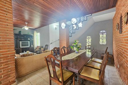 Casa para alugar com 418m², 4 quartos e 2 vagas