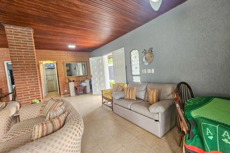 Casa para alugar com 418m², 4 quartos e 2 vagas