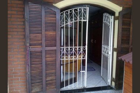 Casa à venda com 3 quartos, 125m² em Jardim Las Vegas, Santo André