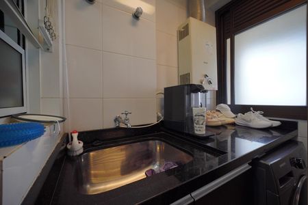 Apartamento para alugar com 70m², 2 quartos e 1 vagaÁrea de Serviço