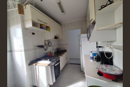 Cozinha de apartamento à venda com 2 quartos, 64m² em Parque Marajoara, Santo André