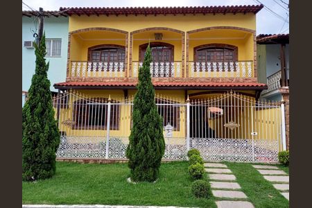 Casa para alugar com 230m², 4 quartos e 2 vagas