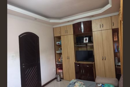 Casa para alugar com 230m², 4 quartos e 2 vagas Casa para alugar com 230m², 4 quartos e 2 vagasQuarto