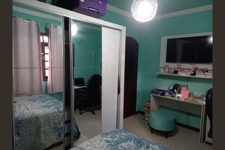 Casa para alugar com 230m², 4 quartos e 2 vagas