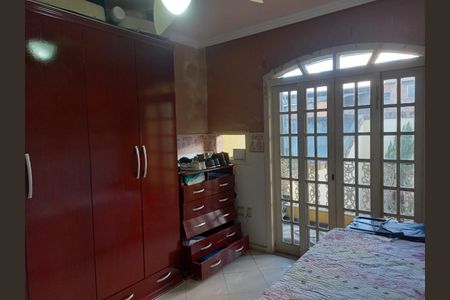 Casa para alugar com 4 quartos, 230m² em Senador Vasconcelos, Rio de Janeiro
