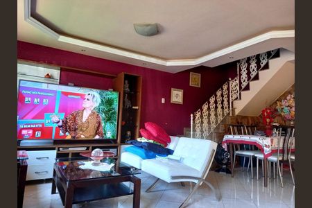 Casa para alugar com 230m², 4 quartos e 2 vagas