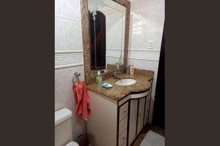 Casa para alugar com 230m², 4 quartos e 2 vagas