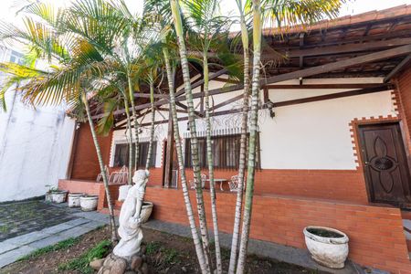 Casa para alugar com 350m², 5 quartos e 3 vagasÁrea externa
