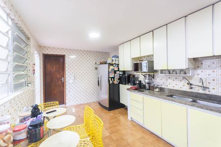 Casa para alugar com 350m², 5 quartos e 3 vagasCozinha
