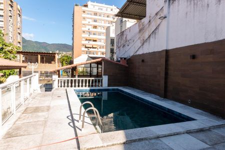 Casa para alugar com 350m², 5 quartos e 3 vagasÁrea externa