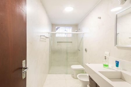 Casa para alugar com 350m², 5 quartos e 3 vagasBanheiro Suíte