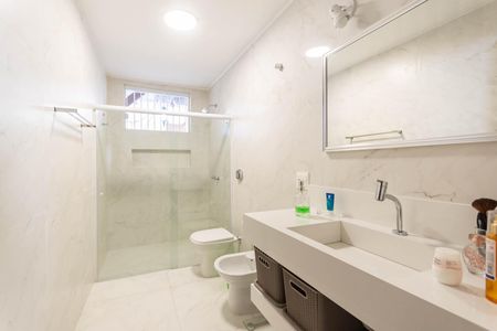 Casa para alugar com 350m², 5 quartos e 3 vagasBanheiro Suíte
