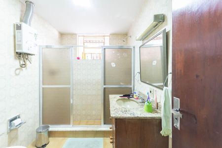Casa para alugar com 350m², 5 quartos e 3 vagasBanheiro 