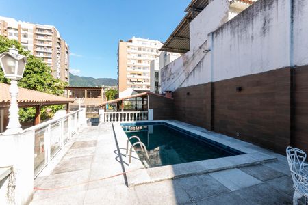 Casa para alugar com 350m², 5 quartos e 3 vagasÁrea externa