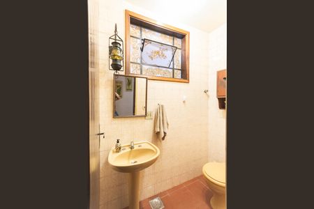 Casa para alugar com 350m², 5 quartos e 3 vagasLavabo