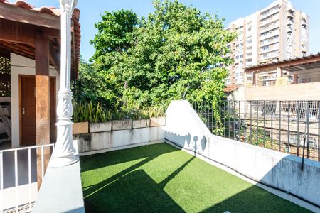 Casa para alugar com 350m², 5 quartos e 3 vagasÁrea externa