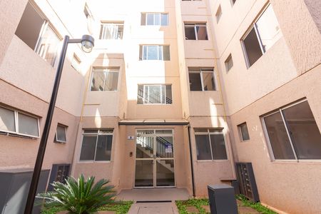 Apartamento à venda com 38m², 2 quartos e sem vaga Apartamento à venda com 38m², 2 quartos e sem vagaFachada
