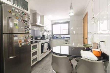 Apartamento à venda com 133m², 3 quartos e 3 vagas