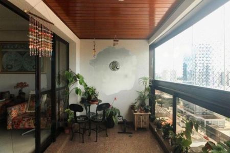 Apartamento à venda com 133m², 3 quartos e 3 vagas