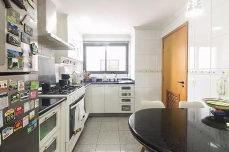 Apartamento à venda com 133m², 3 quartos e 3 vagas
