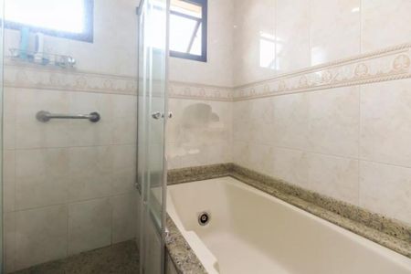 Apartamento à venda com 133m², 3 quartos e 3 vagas