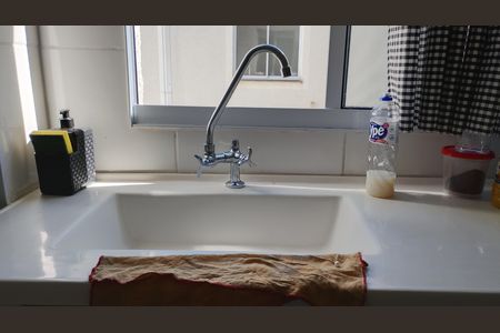 Cozinha  de apartamento para alugar com 2 quartos, 38m² em Chácara Estância Paulista, Suzano