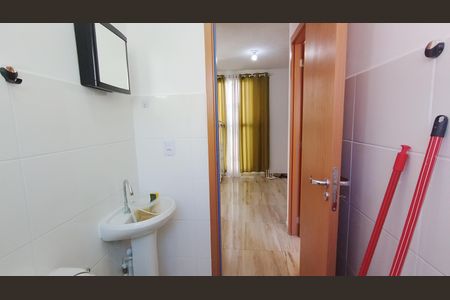 Banheiro  de apartamento para alugar com 2 quartos, 38m² em Chácara Estância Paulista, Suzano