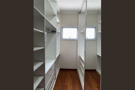 Casa à venda com 3 quartos, 350m² em Jardim Paiquere, Valinhos