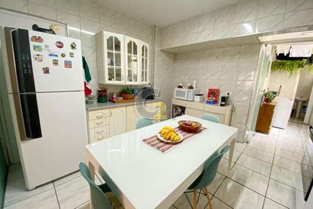 Apartamento à venda com 120m², 3 quartos e 1 vaga