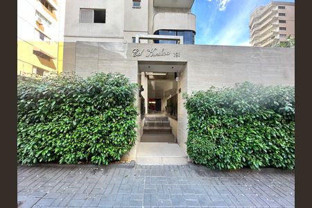 Apartamento para alugar com 120m², 4 quartos e 2 vagasFachada