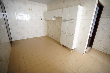 Apartamento para alugar com 120m², 4 quartos e 2 vagasCozinha