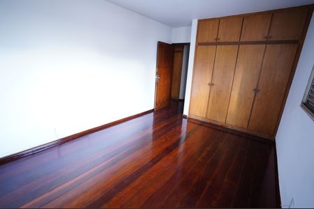 Apartamento para alugar com 120m², 4 quartos e 2 vagasQuarto 3