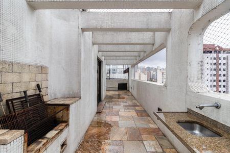 Apartamento para alugar com 238m², 3 quartos e 2 vagas