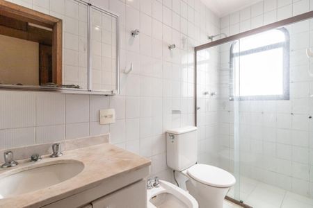 Apartamento para alugar com 238m², 3 quartos e 2 vagas