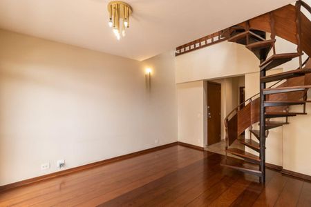Apartamento para alugar com 238m², 3 quartos e 2 vagas