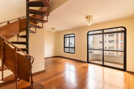 Apartamento para alugar com 238m², 3 quartos e 2 vagas