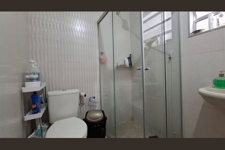 Casa à venda com 180m², 3 quartos e 3 vagas Casa à venda com 180m², 3 quartos e 3 vagasBanheiro 3