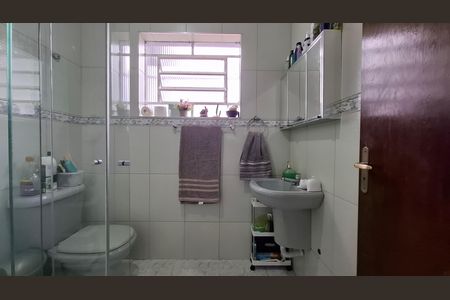Casa à venda com 180m², 3 quartos e 3 vagas Casa à venda com 180m², 3 quartos e 3 vagasBanheiro 2