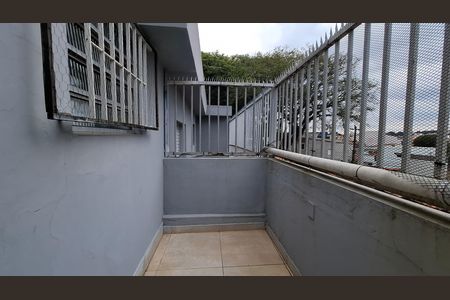 Casa à venda com 180m², 3 quartos e 3 vagas Casa à venda com 180m², 3 quartos e 3 vagasQuintal