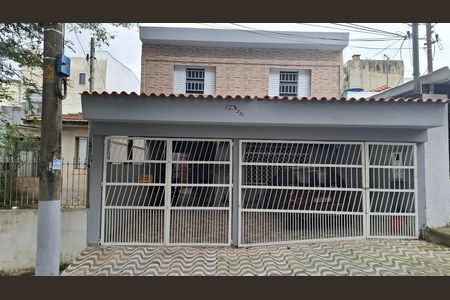 Fachada de casa à venda com 3 quartos, 180m² em Vila Linda, Santo André