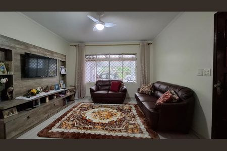 Sala de casa à venda com 3 quartos, 180m² em Vila Linda, Santo André