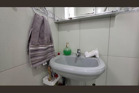 Casa à venda com 180m², 3 quartos e 3 vagas Casa à venda com 180m², 3 quartos e 3 vagasBanheiro 2