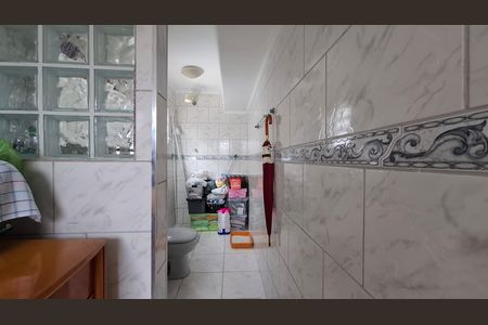 Casa à venda com 180m², 3 quartos e 3 vagas Casa à venda com 180m², 3 quartos e 3 vagasBanheiro Quarto 1 suíte