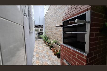 Casa à venda com 180m², 3 quartos e 3 vagas Casa à venda com 180m², 3 quartos e 3 vagasChurrasqueira